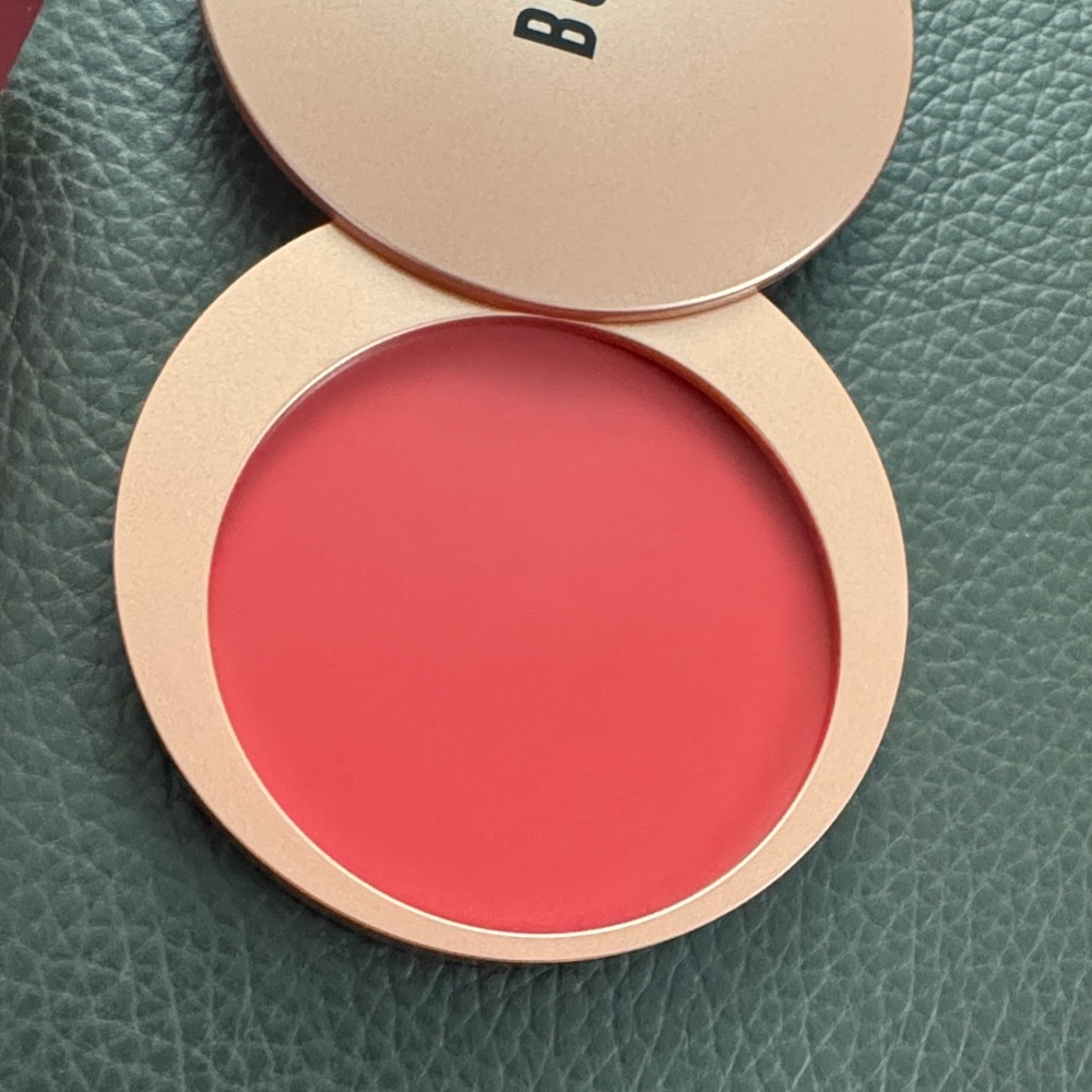 NIB BOSSY Perseverance Buttery Blush Full size - Picture 4 of 10